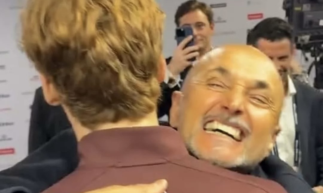 Spalletti si gode Sinner alle Finals! Il video è virale: "Uomini forti, abbracci forti"