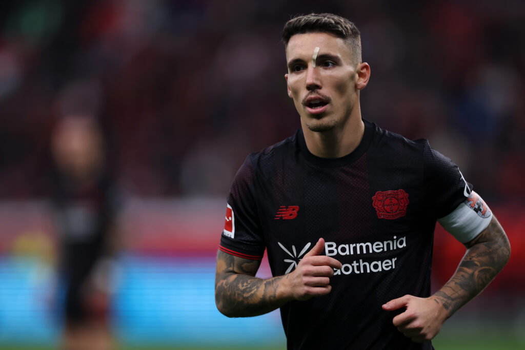 Bayern Monaco, interesse per Grimaldo del Leverkusen: la situazione
