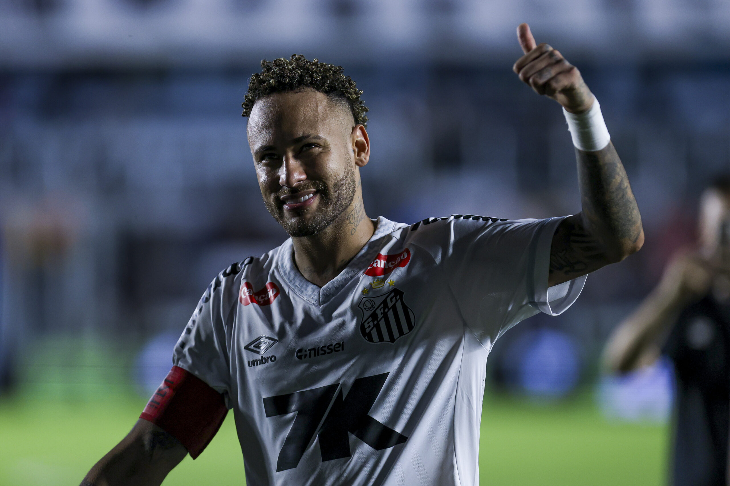I medici e il menisco non fermano Neymar! Gol, assist e standing ovation: il Santos sogna la salvezza