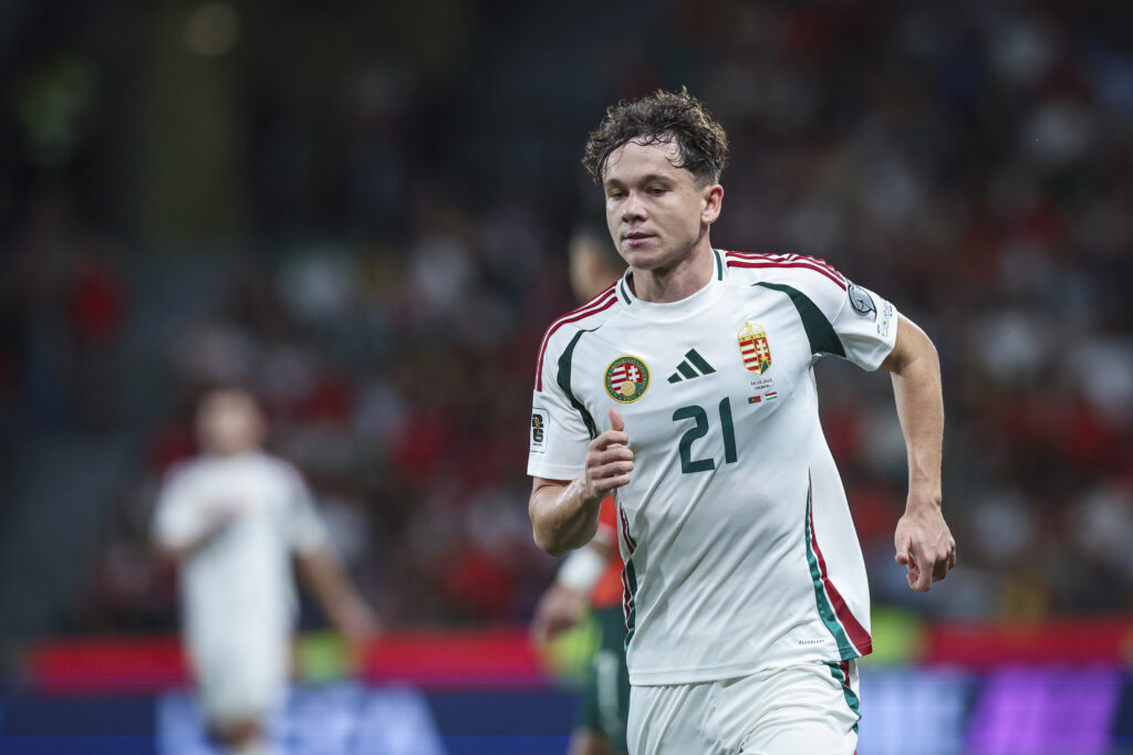 Lazio, non solo Taylor a centrocampo: nel mirino il 2005 Tóth