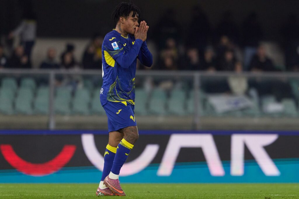 VERONA, ITALY - FEBRUARY 06: Gift Orban of Hellas Verona reacts after missing a chance during the Serie A match between Hellas Verona FC and Pisa SC at Stadio Marcantonio Bentegodi on February 06, 2026 in Verona, Italy. (Photo by Emmanuele Ciancaglini/Getty Images)