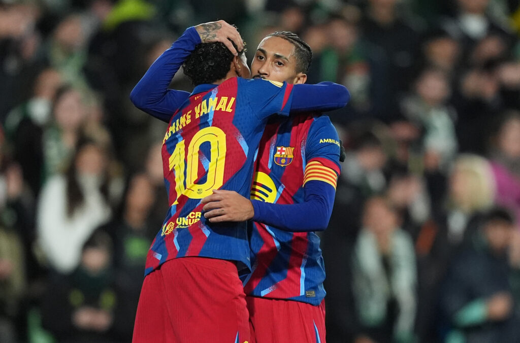 Raphinha su Yamal: "Sta continuamente al telefono e la mattina ha sempre sonno"