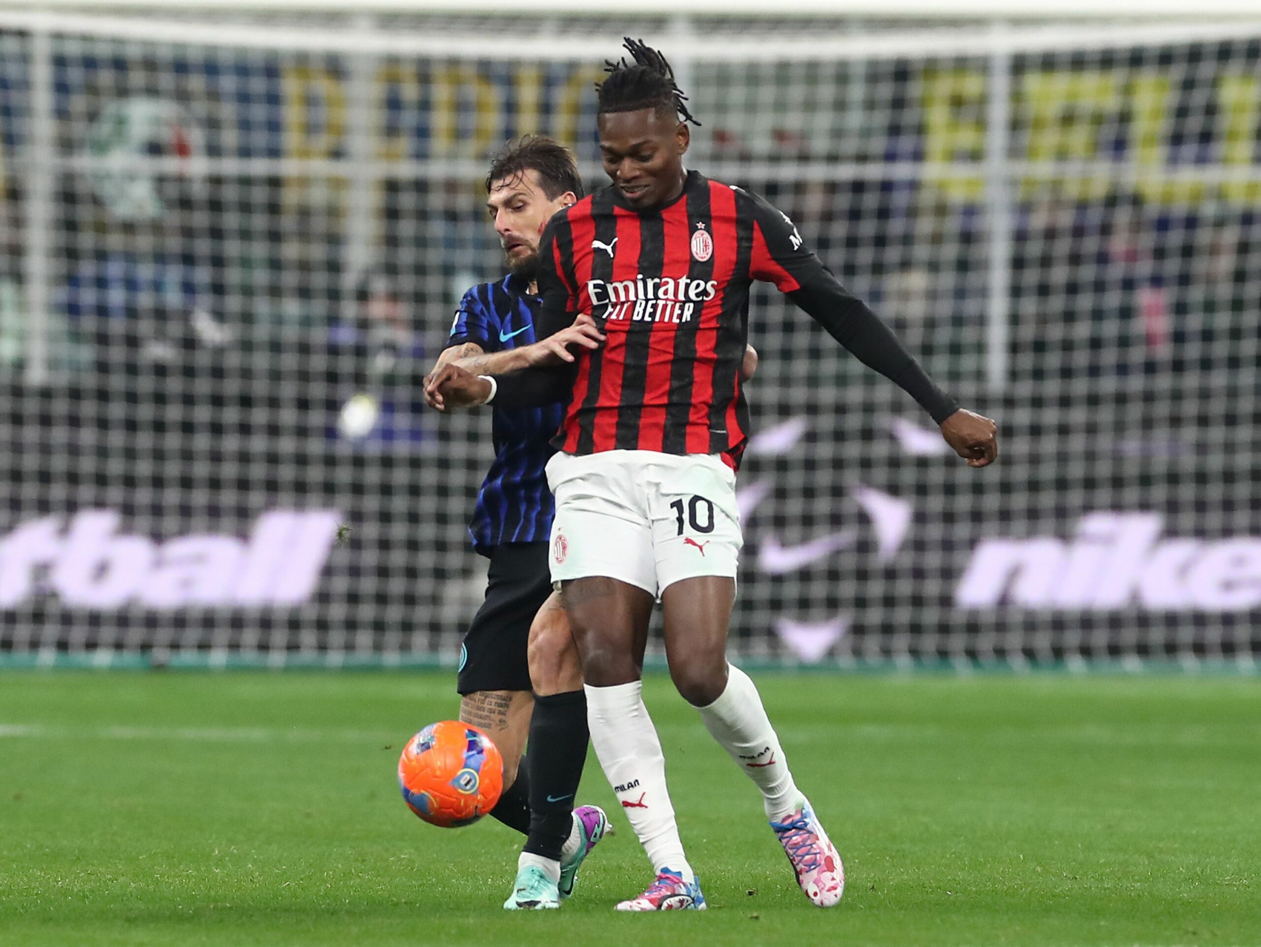 Milan-Inter, l'ex Vieri: "Rinnovate Modric per altri 5 anni! Bastoni? Social tremendi, e Leao..."