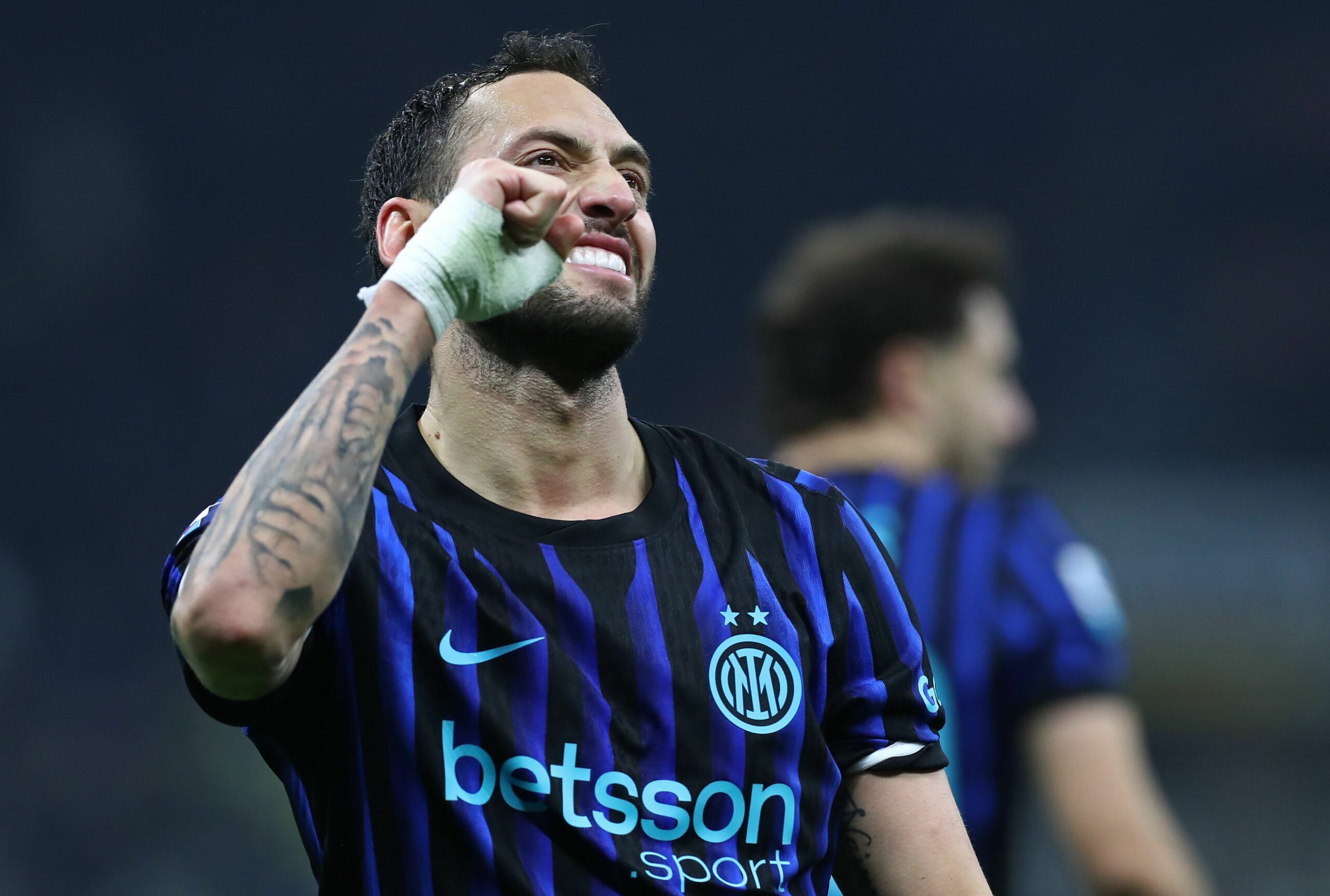 Calhanoglu-Inter, addio in estate? Discorsi rinnovo fermi: sullo sfondo Stankovic