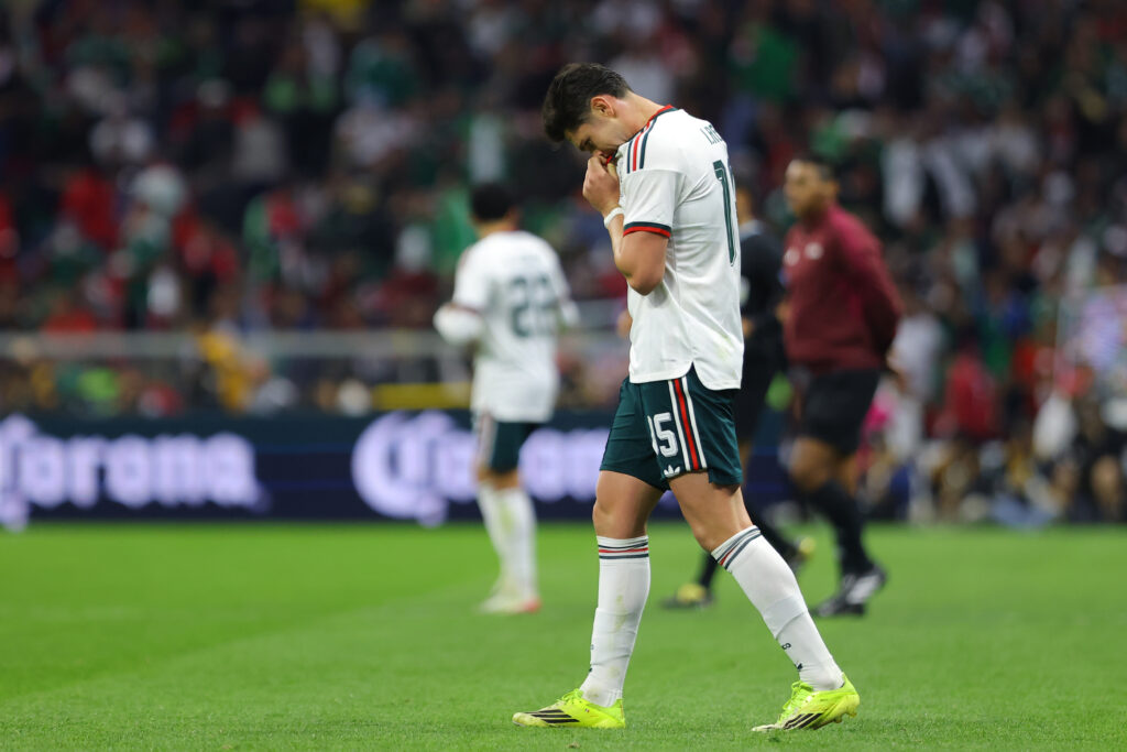 Tragedia prima di Messico-Portogallo: un tifoso è deceduto cadendo dallo Stadio Azteca