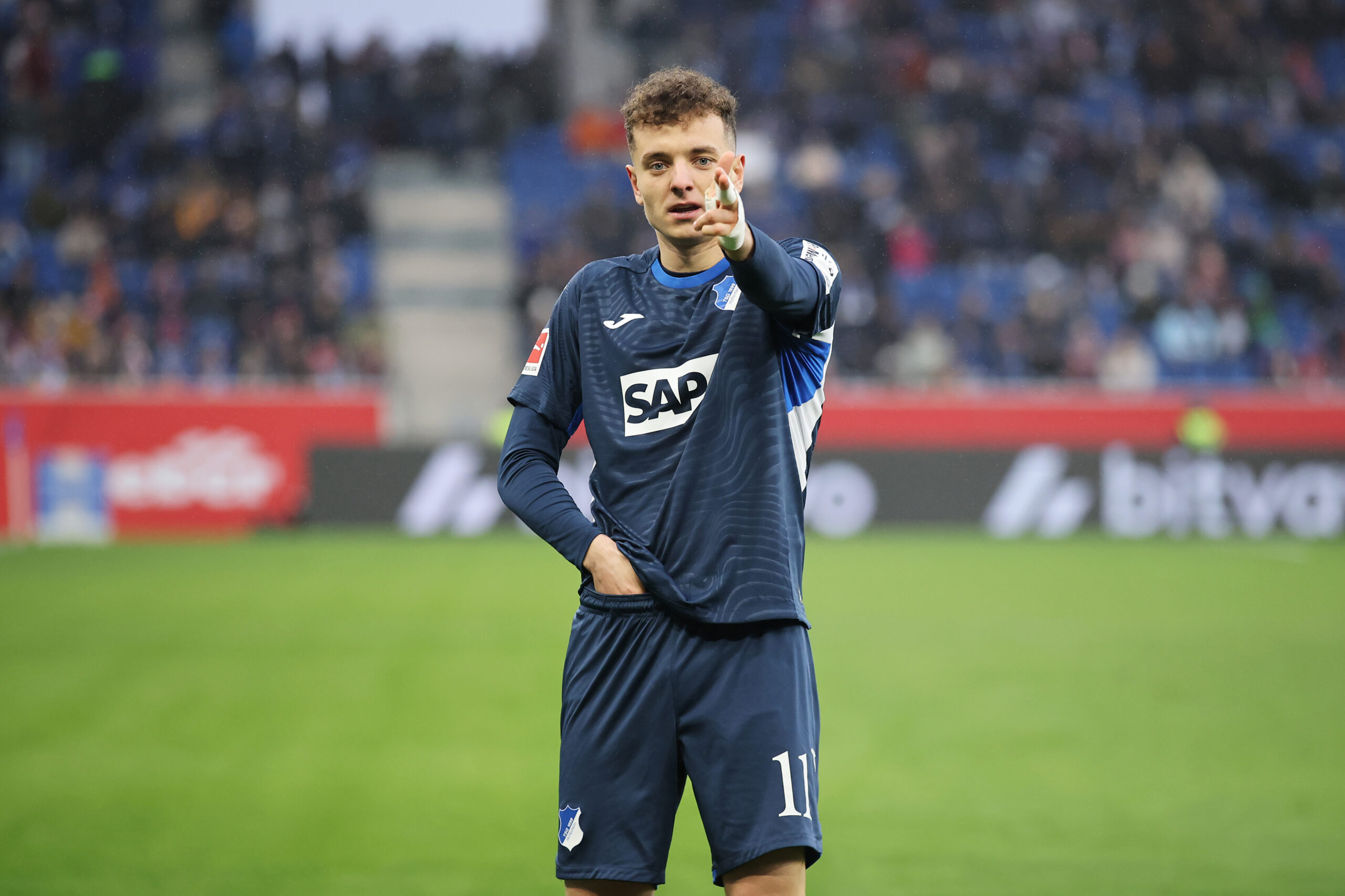 Bundesliga, occhi puntati su Fisnik Asllani: il Borussia lo vuole come post-Guirassy