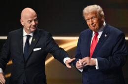 FIFA, Trump spinge per vietare alle atlete transgender di partecipare al cacio femminile!