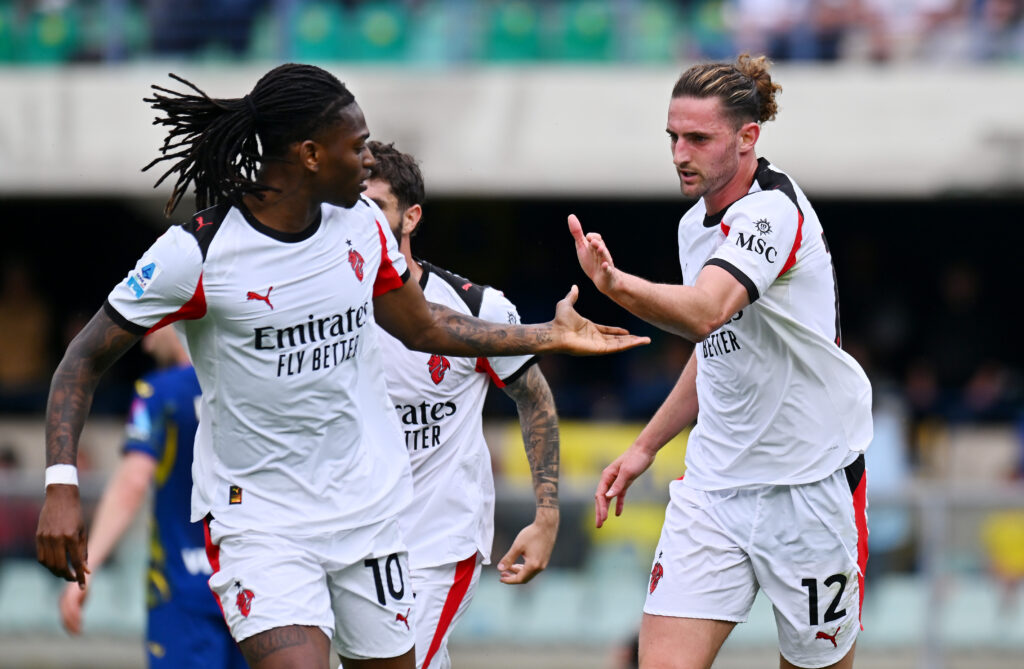 Milan, che ne sarà di Leao? Rinnovo in stand-by e l'interesse del Barcellona