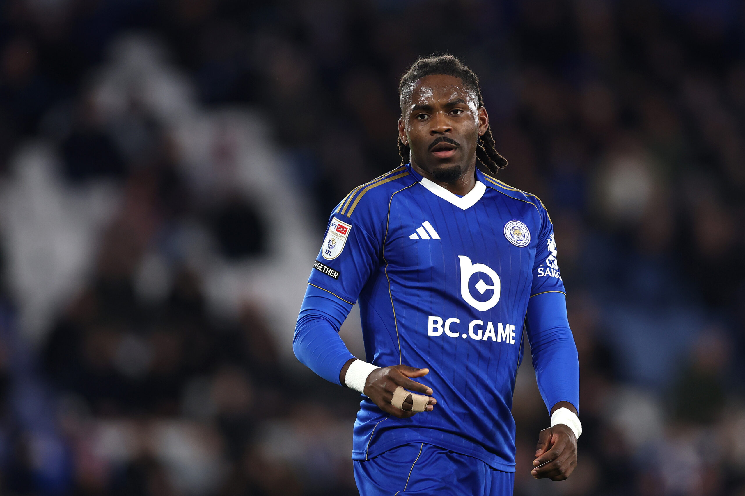 Torino, idea Okoli per la difesa: il calciatore vuole tornare in Italia in estate