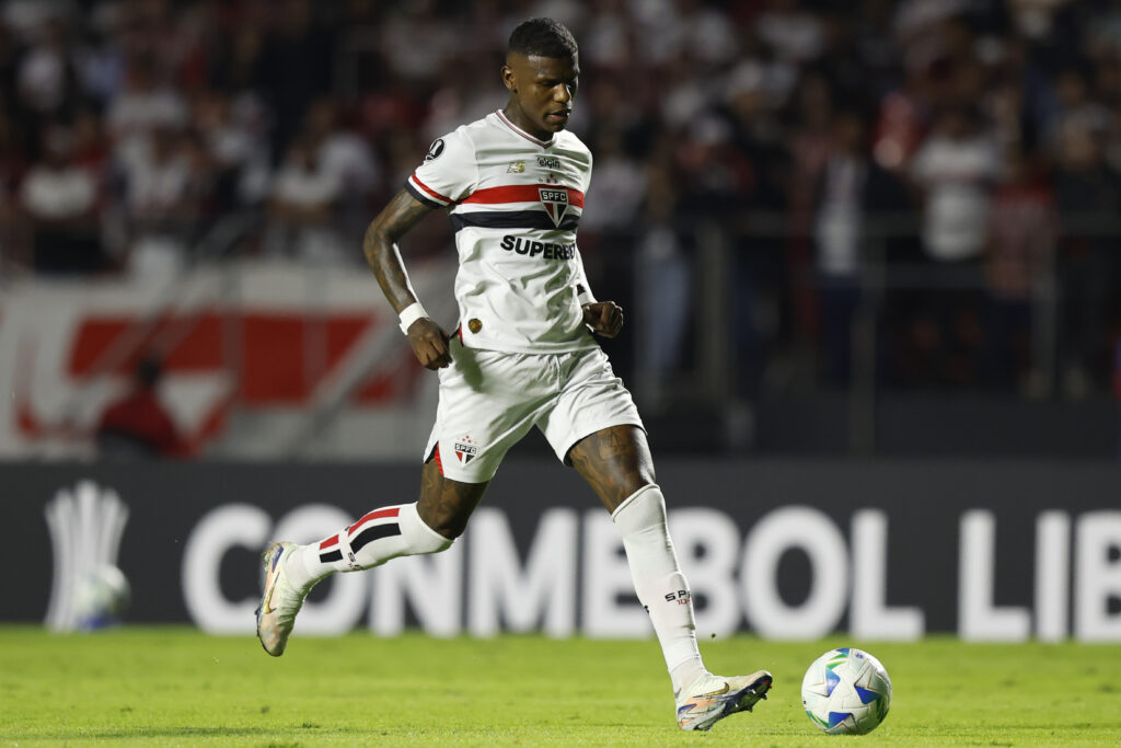 Caos in casa San Paolo: "sparito" il difensore Alboleda! Fuga in Ecuador per protesta