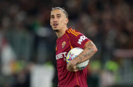 Roma, Slot ufficializza l'addio di Tsimikas: "Tornerà qui, è lui l'erede di Robertson!"