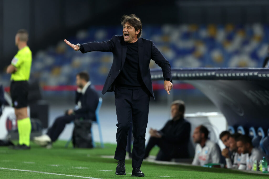 Napoli, Conte: "Dobbiamo conquistare la Champions. Hojlund? E' l'unico attaccante in rosa"