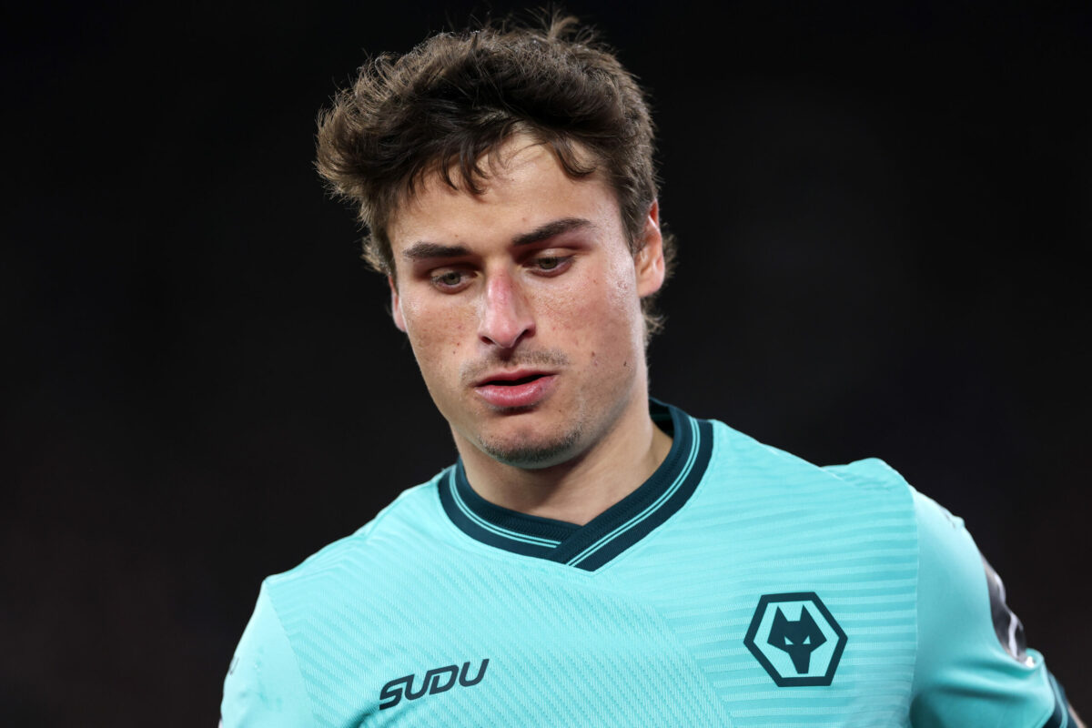 Fiorentina, nuovo obiettivo per la fascia: piace Hugo Bueno del Wolverhampton
